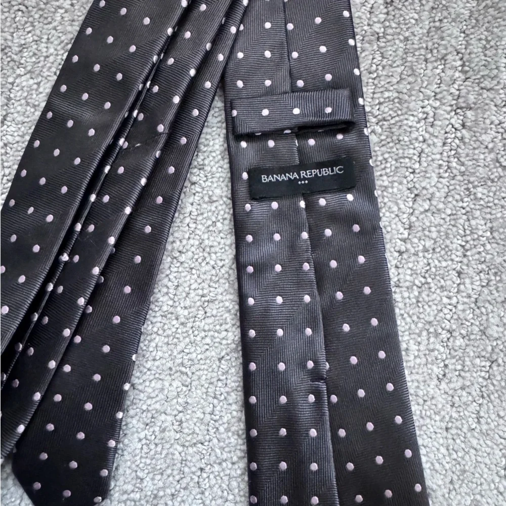 2/$20 Banana Republic 100% Silk Brown and Pink Polka Dot Tie